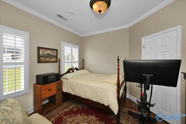 901 Parkside Court, Decatur, AL 35601