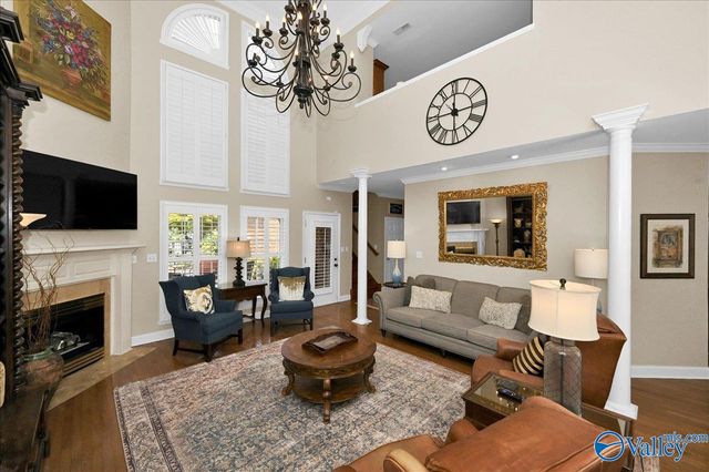 901 Parkside Court, Decatur, AL 35601