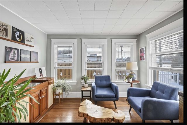 1381 Park Row, Lakewood, OH 44107