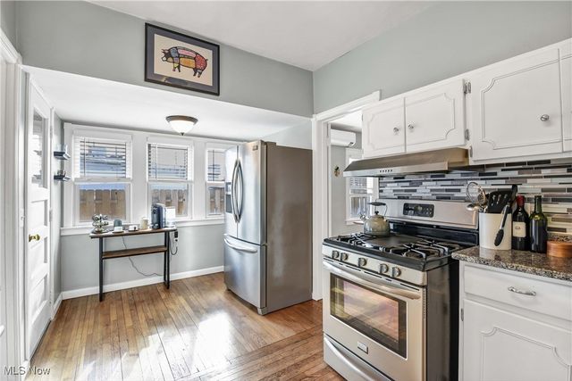 1381 Park Row, Lakewood, OH 44107