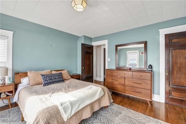 1381 Park Row, Lakewood, OH 44107