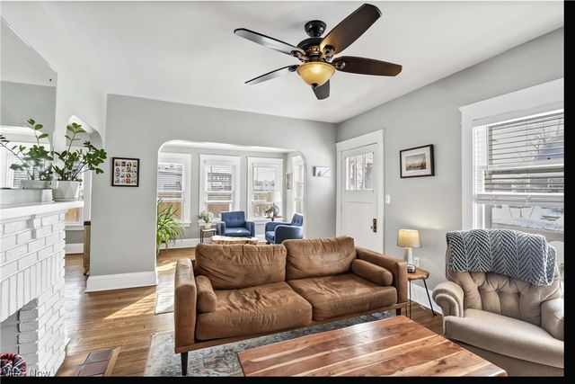 1381 Park Row, Lakewood, OH 44107