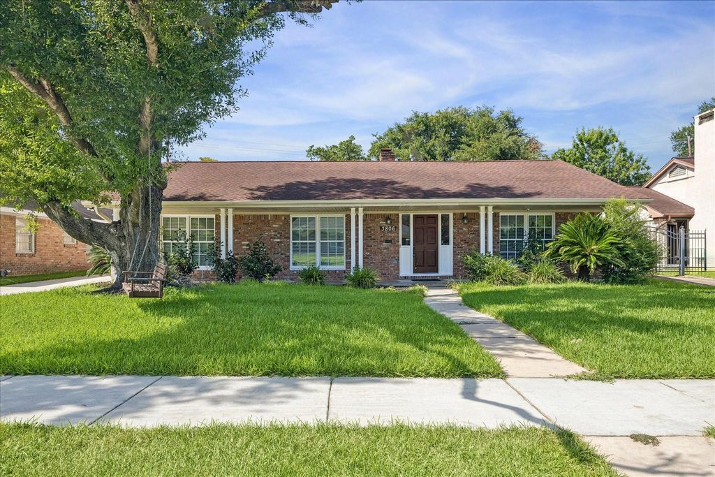 3806 Murworth Dr, Houston, TX 77025
