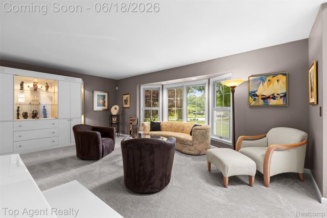 19700 Wilshire Boulevard, Beverly Hills Village, MI 48025