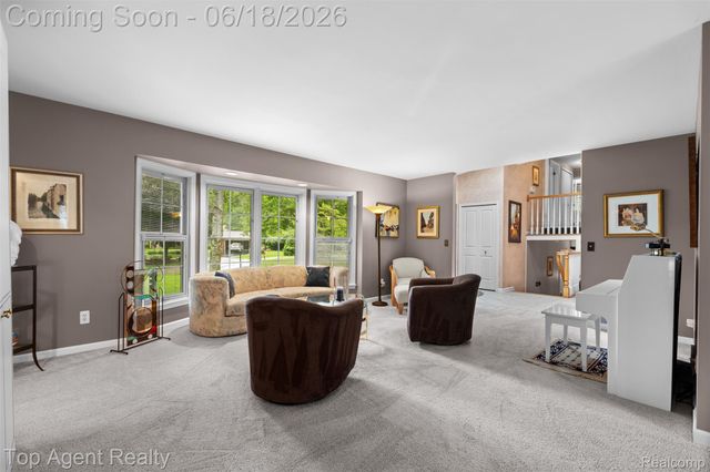 19700 Wilshire Boulevard, Beverly Hills Village, MI 48025
