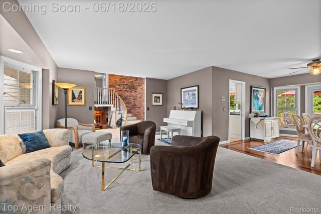 19700 Wilshire Boulevard, Beverly Hills Village, MI 48025