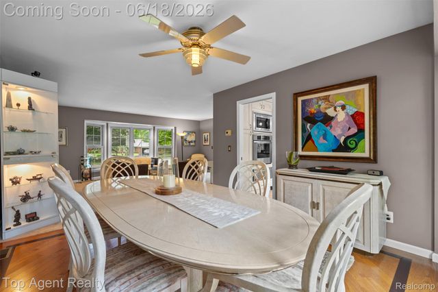 19700 Wilshire Boulevard, Beverly Hills Village, MI 48025