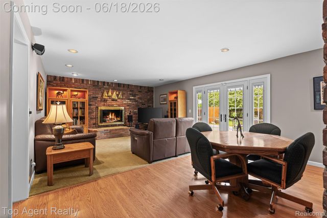 19700 Wilshire Boulevard, Beverly Hills Village, MI 48025