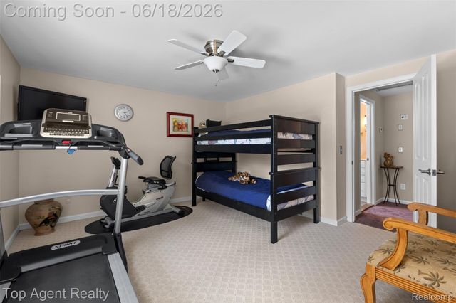 19700 Wilshire Boulevard, Beverly Hills Village, MI 48025