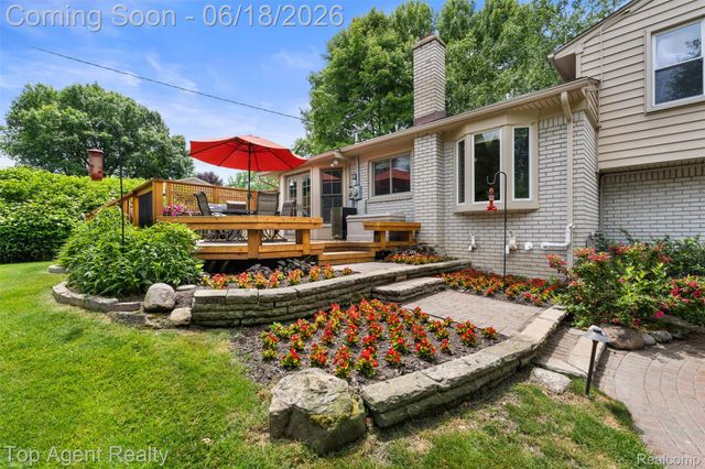 19700 Wilshire Boulevard, Beverly Hills Village, MI 48025