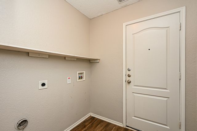 5408 Presidio Drive, Grand Prairie, TX 75052