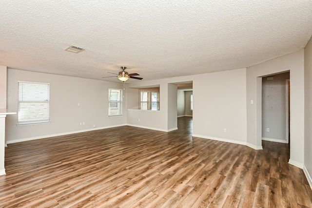 5408 Presidio Drive, Grand Prairie, TX 75052