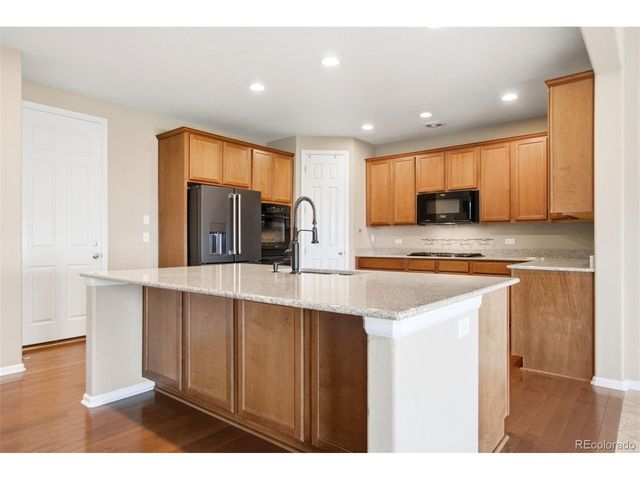 2739 Badlands Ct, Castle Rock, CO 80109