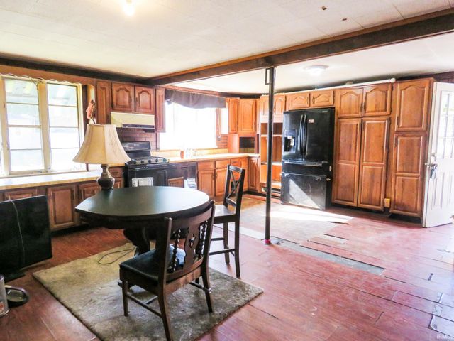 1800 SPEAR Street, Logansport, IN 46947