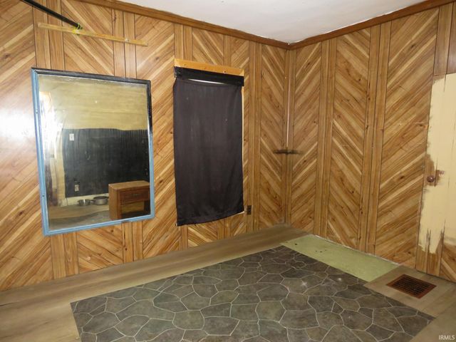 1800 SPEAR Street, Logansport, IN 46947