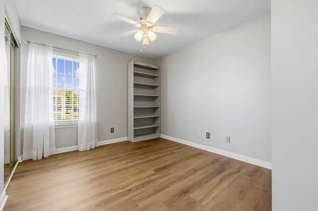 2181 Clearwater Dr Apt H, Myrtle Beach, SC 29575