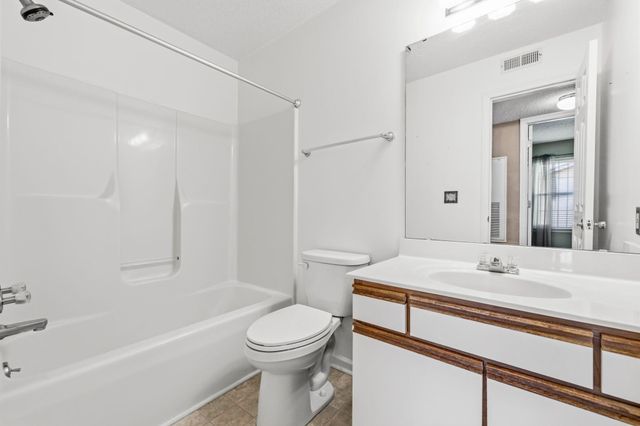 2181 Clearwater Dr Apt H, Myrtle Beach, SC 29575