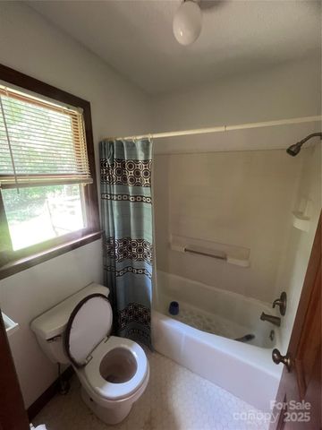 1502 Shelby Highway, Cherryville, NC 28021