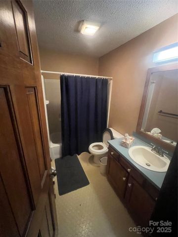 1502 Shelby Highway, Cherryville, NC 28021