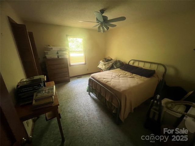 1502 Shelby Highway, Cherryville, NC 28021