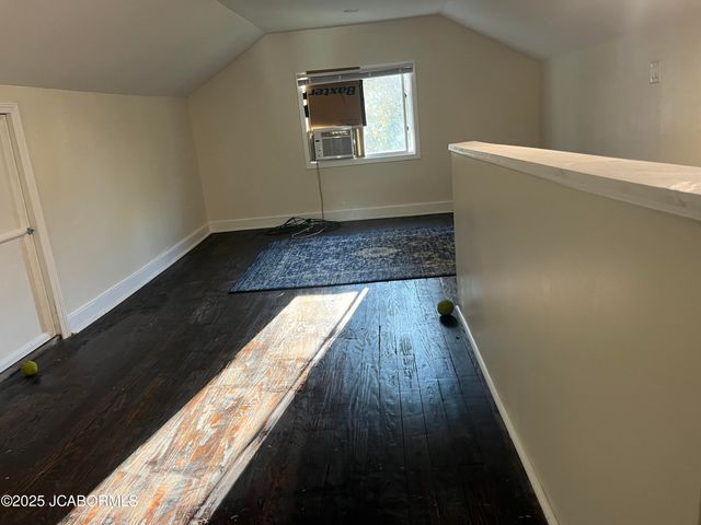 1122 E DUNKLIN STREET, Jefferson City, MO 65101