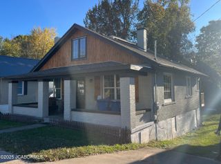 1122 E DUNKLIN STREET, Jefferson City, MO 65101
