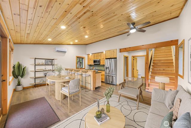 1693 Pebble Beach Trail, Bellingham, WA 98226