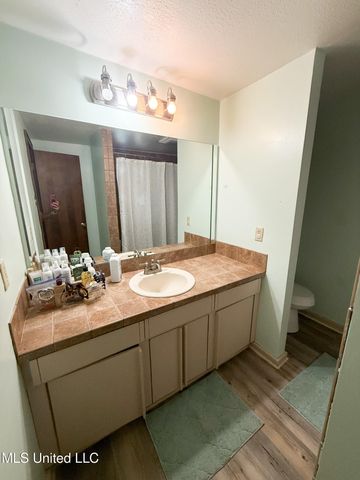 504 Fawn Cove, Canton, MS 39046