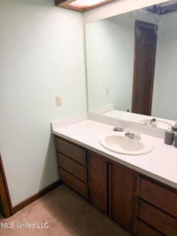 504 Fawn Cove, Canton, MS 39046