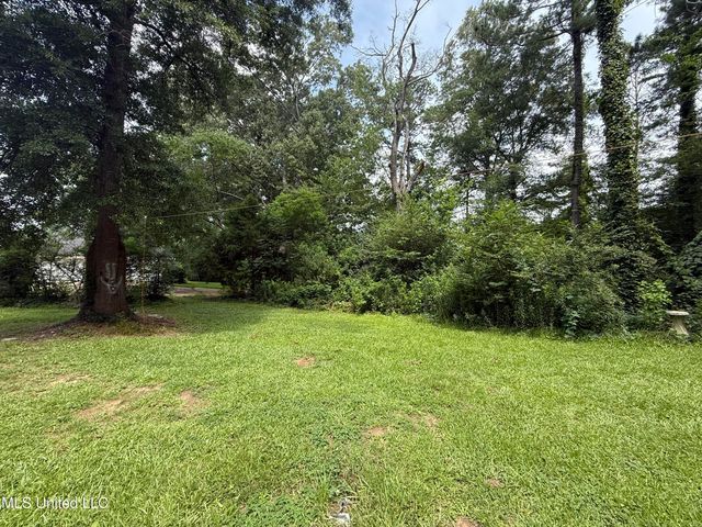 504 Fawn Cove, Canton, MS 39046