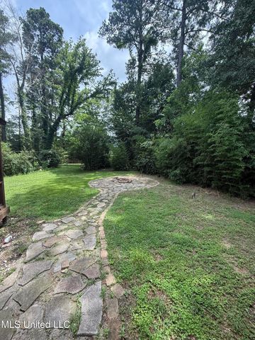 504 Fawn Cove, Canton, MS 39046