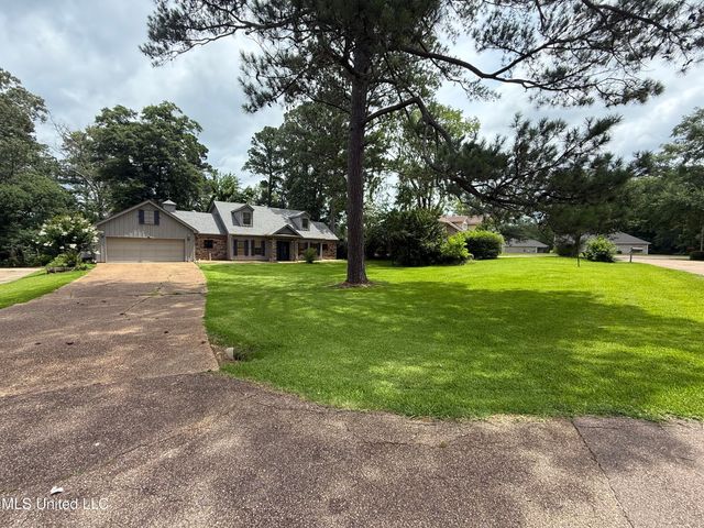 504 Fawn Cove, Canton, MS 39046