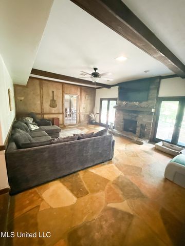 504 Fawn Cove, Canton, MS 39046