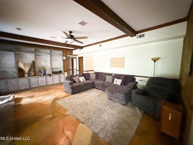 504 Fawn Cove, Canton, MS 39046