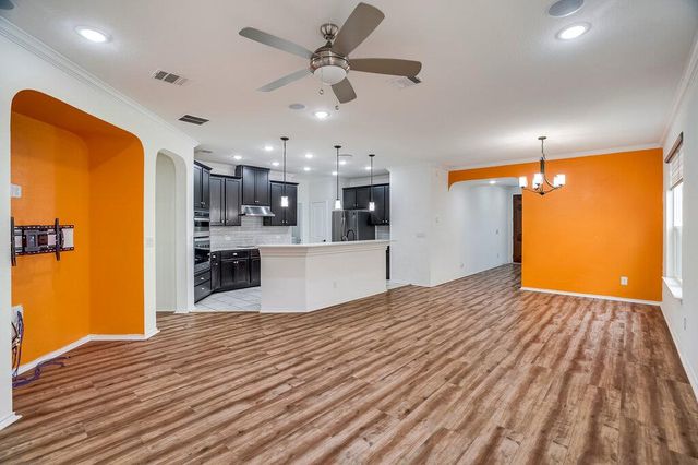 516 Ayinger LN, Austin, TX 78728