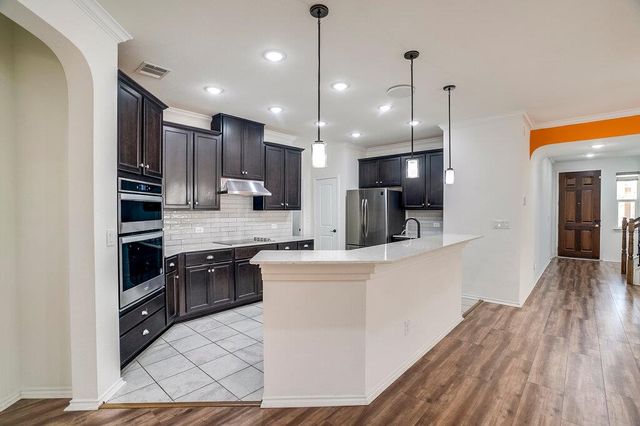 516 Ayinger LN, Austin, TX 78728