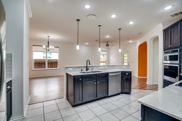 516 Ayinger LN, Austin, TX 78728
