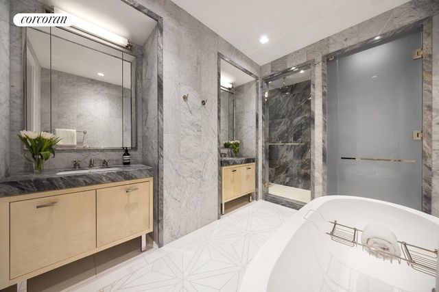 212 5th Ave Apt 14B, New York City, NY 10010