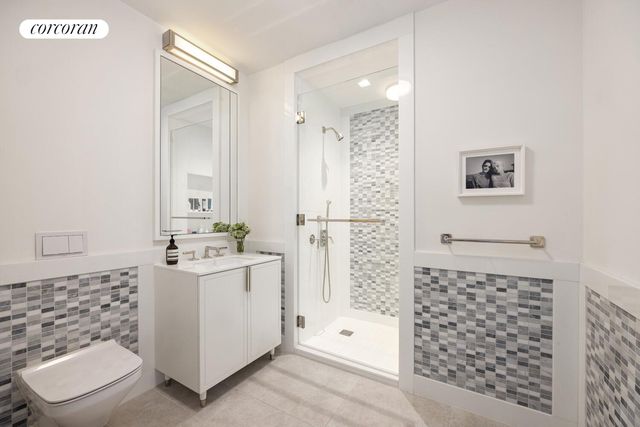 212 5th Ave Apt 14B, New York City, NY 10010