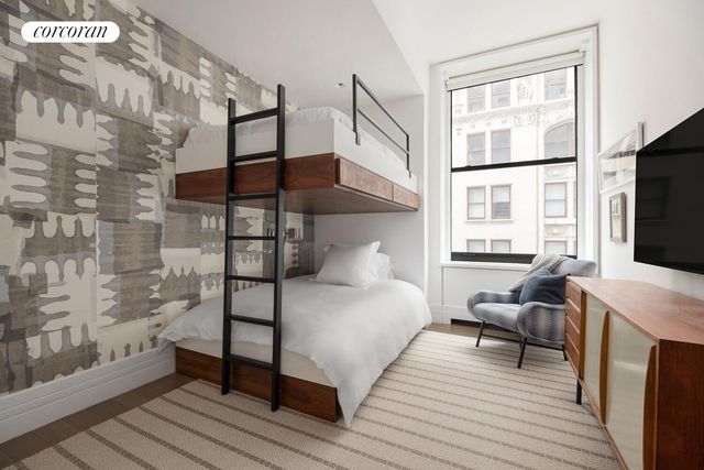 212 5th Ave Apt 14B, New York City, NY 10010