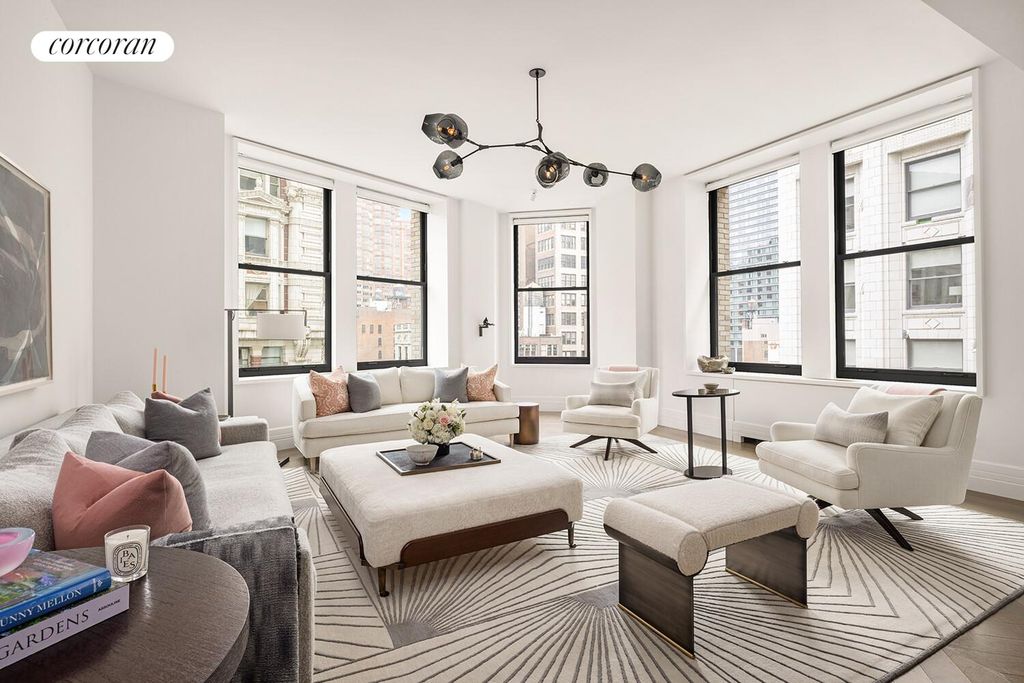 212 5th Ave Apt 14B, New York City, NY 10010