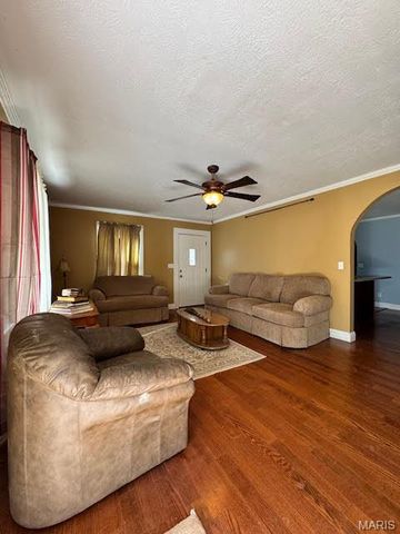 407 N Highway 17, Waynesville, MO 65583