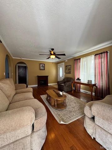 407 N Highway 17, Waynesville, MO 65583