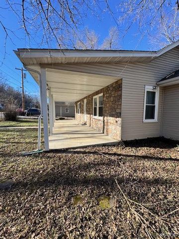 407 N Highway 17, Waynesville, MO 65583