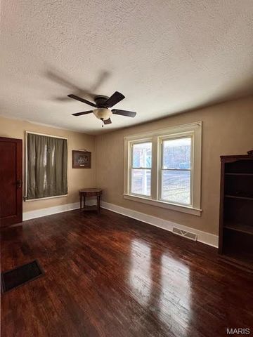 407 N Highway 17, Waynesville, MO 65583