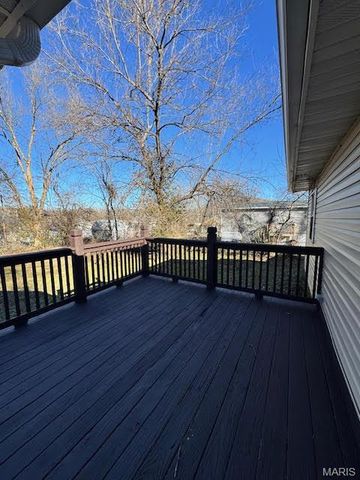 407 N Highway 17, Waynesville, MO 65583