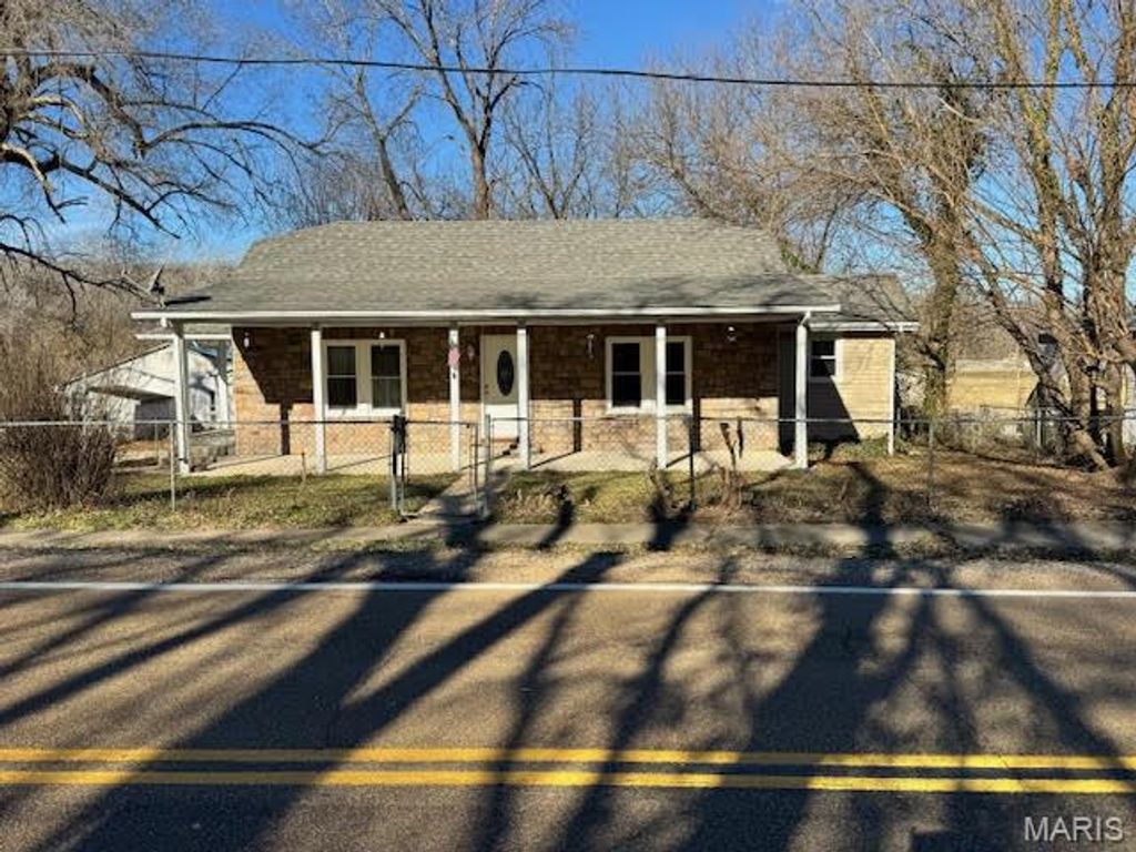 407 N Highway 17, Waynesville, MO 65583
