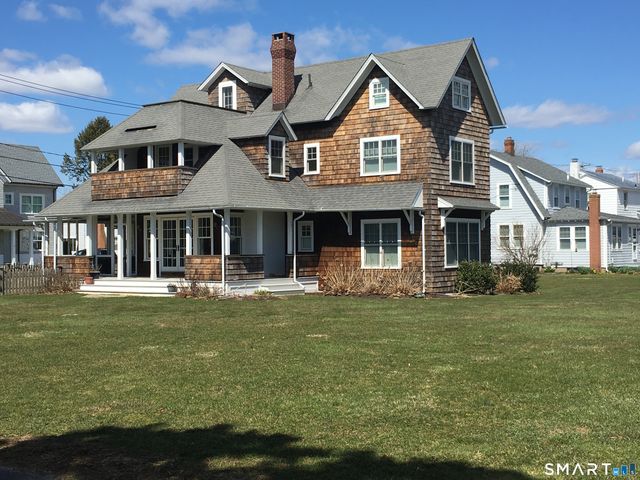 33 Ridgewood Avenue, Madison, CT 06443