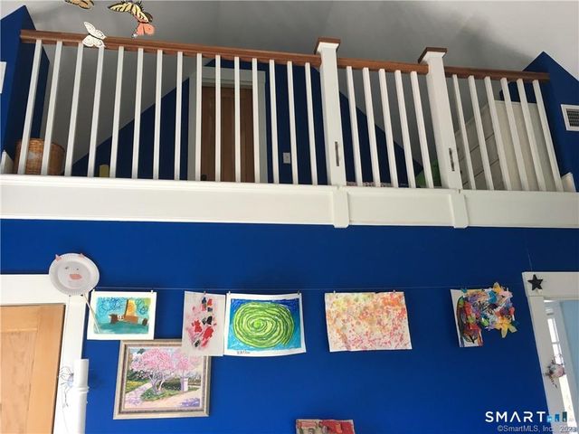 33 Ridgewood Avenue, Madison, CT 06443