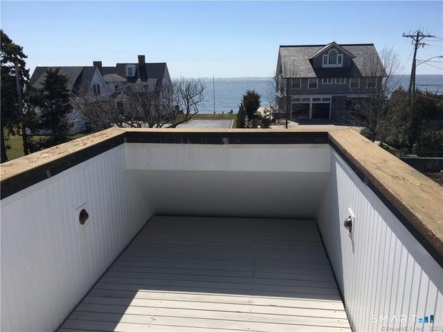 33 Ridgewood Avenue, Madison, CT 06443